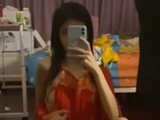 Китайская девушка с большими сиськами селфи